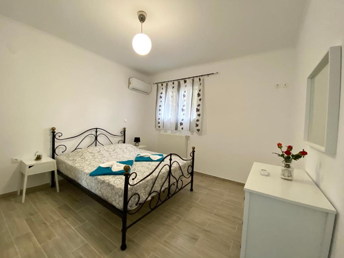 Coralli Pentati 2 "Dimitris Apartments" Extérieur photo